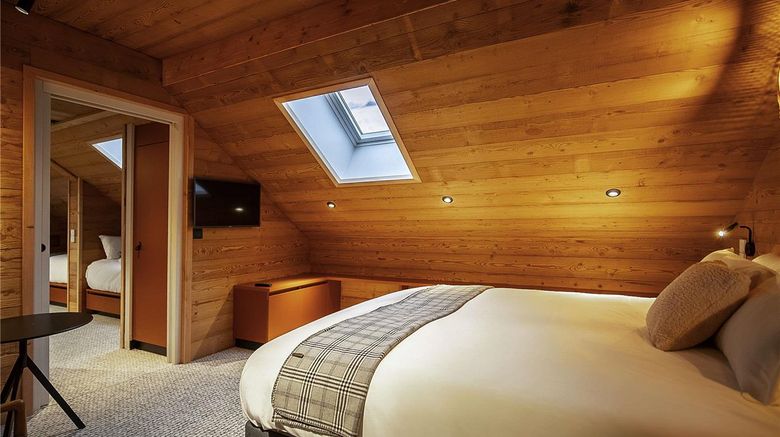<b>Mercure Loudenvielle Pyrenees Peyragudes Room</b>. Images powered by <a href="https://iceportal.shijigroup.com/" title="IcePortal" target="_blank">IcePortal</a>.
