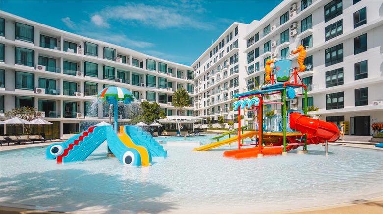 <b>Wyndham LA Vita Phuket Pool</b>. Images powered by <a href="https://iceportal.shijigroup.com/" title="IcePortal" target="_blank">IcePortal</a>.