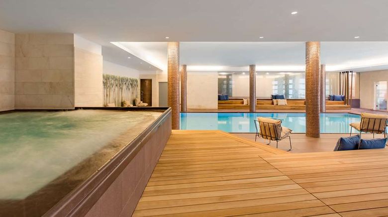 <b>Grand Hotel Savoia-A Radisson Collection Pool</b>. Images powered by <a href="https://iceportal.shijigroup.com/" title="IcePortal" target="_blank">IcePortal</a>.