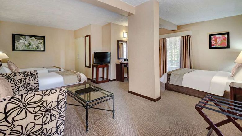 <b>Hazyview Sun Hotel Suite</b>. Images powered by <a href="https://iceportal.shijigroup.com/" title="IcePortal" target="_blank">IcePortal</a>.