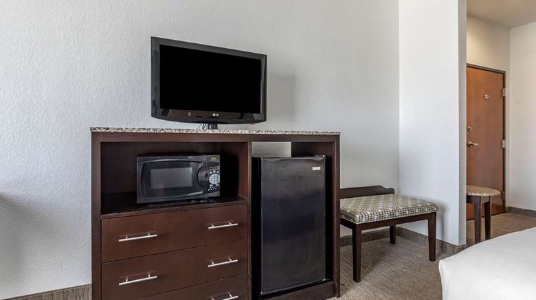 <b>Comfort Inn and Suites Gatesville Suite</b>. Images powered by <a href="https://iceportal.shijigroup.com/" title="IcePortal" target="_blank">IcePortal</a>.