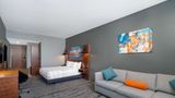 La Quinta Inn & Suites Louisville NE Room