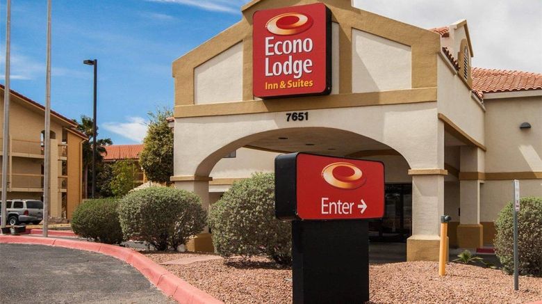 <b>Econo Lodge Inn and Suites El Paso West Exterior</b>. Images powered by <a href="https://iceportal.shijigroup.com/" title="IcePortal" target="_blank">IcePortal</a>.