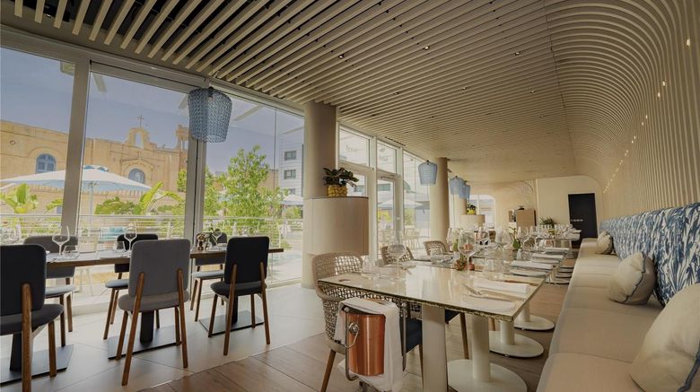 <b>Hyatt Regency Malta Restaurant</b>. Images powered by <a href="https://iceportal.shijigroup.com/" title="IcePortal" target="_blank">IcePortal</a>.