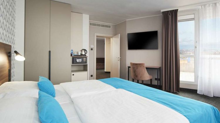 OREA Hotel Pyramida Suite