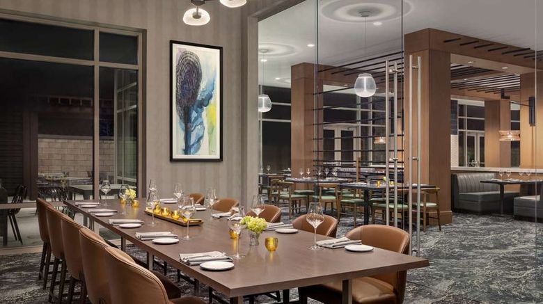 <b>Hilton Alpharetta Atlanta Restaurant</b>. Images powered by <a href="https://iceportal.shijigroup.com/" title="IcePortal" target="_blank">IcePortal</a>.
