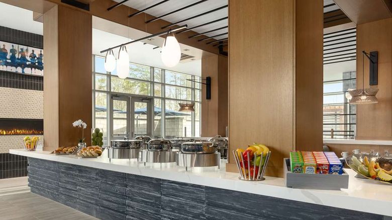 <b>Hilton Alpharetta Atlanta Restaurant</b>. Images powered by <a href="https://iceportal.shijigroup.com/" title="IcePortal" target="_blank">IcePortal</a>.