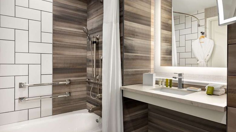 <b>Hilton Alpharetta Atlanta Room</b>. Images powered by <a href="https://iceportal.shijigroup.com/" title="IcePortal" target="_blank">IcePortal</a>.