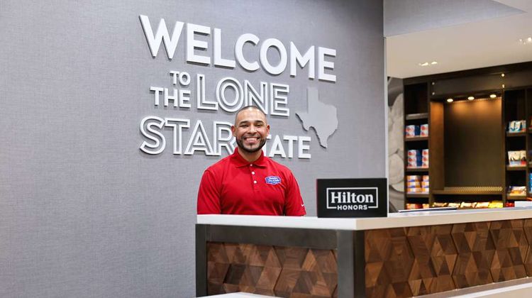 Hampton Inn & Stes Houston E Beltwaway 8 Lobby