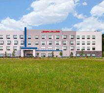 Hampton Inn & Stes Houston E Beltwaway 8 Exterior