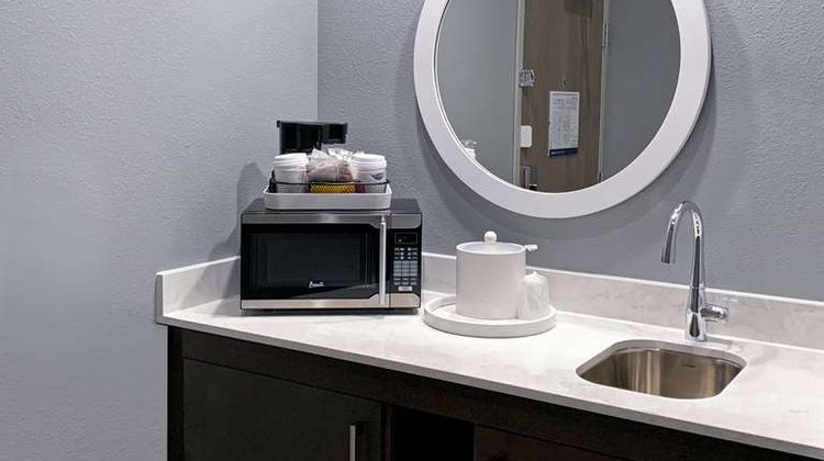 Hampton Inn & Stes Houston E Beltwaway 8 Room