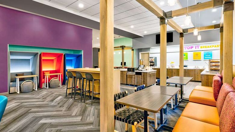 <b>Tru by Hilton Minneapolis Downtown Restaurant</b>. Images powered by <a href="https://iceportal.shijigroup.com/" title="IcePortal" target="_blank">IcePortal</a>.