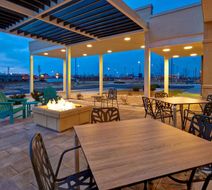 Home2 Suites by Hilton Bowling Green Exterior