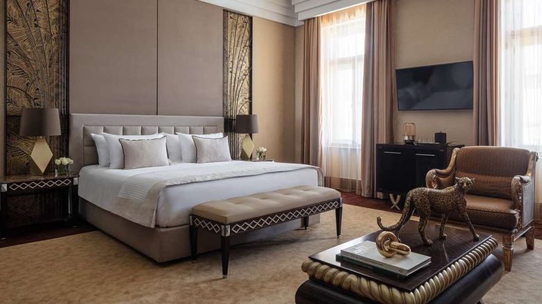 <b>Anantara New York Palace Budapest Hotel Room</b>. Images powered by <a href="https://iceportal.shijigroup.com/" title="IcePortal" target="_blank">IcePortal</a>.