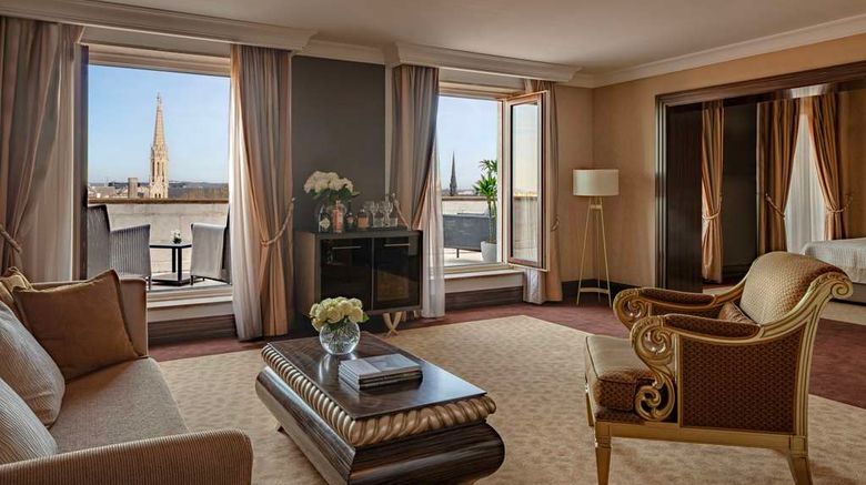 <b>Anantara New York Palace Budapest Hotel Suite</b>. Images powered by <a href="https://iceportal.shijigroup.com/" title="IcePortal" target="_blank">IcePortal</a>.