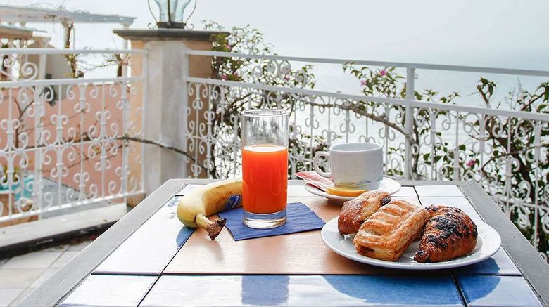 <b>Positano Art Hotel Pasitea Restaurant</b>. Images powered by <a href="https://iceportal.shijigroup.com/" title="IcePortal" target="_blank">IcePortal</a>.
