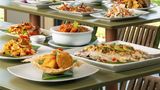 Mercure Rayong Lomtalay Villas & Resort Restaurant