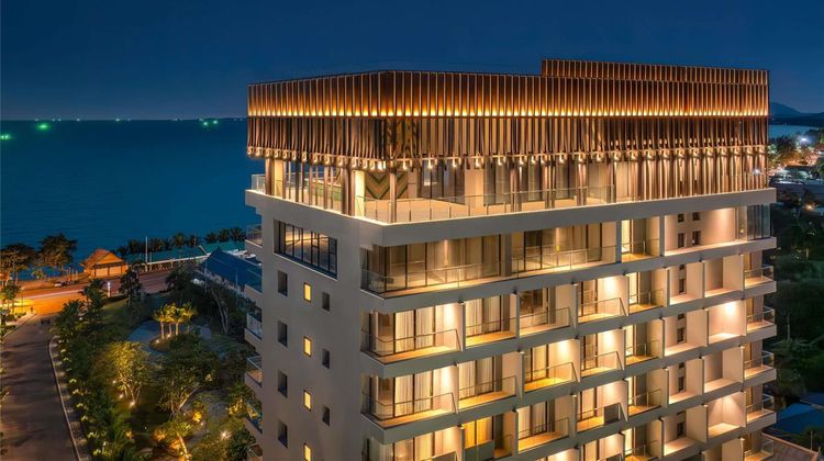 Mercure Rayong Lomtalay Villas & Resort Restaurant