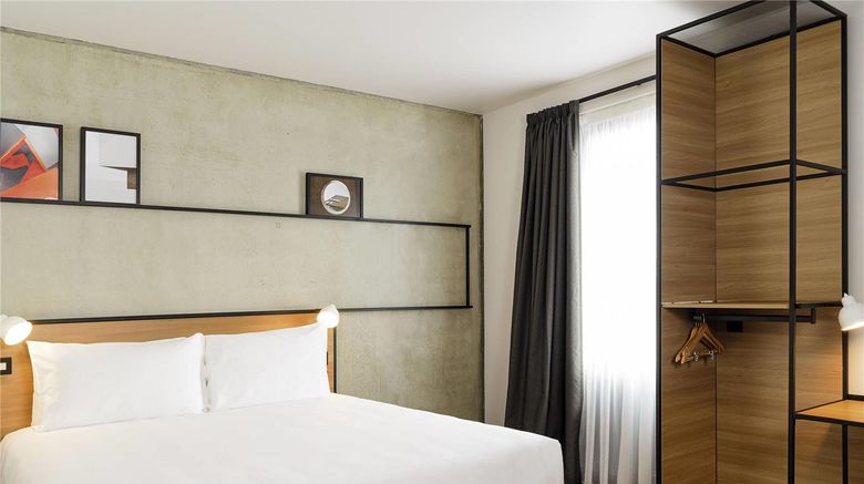 <b>Ibis Bridgwater Hotel Room</b>. Images powered by <a href="https://iceportal.shijigroup.com/" title="IcePortal" target="_blank">IcePortal</a>.
