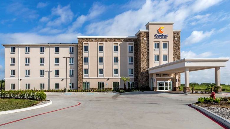 <b>Comfort Inn and Suites Waller Exterior</b>. Images powered by <a href="https://iceportal.shijigroup.com/" title="IcePortal" target="_blank">IcePortal</a>.
