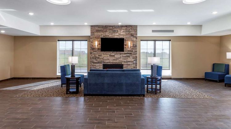 Comfort Inn and Suites Waller Lobby