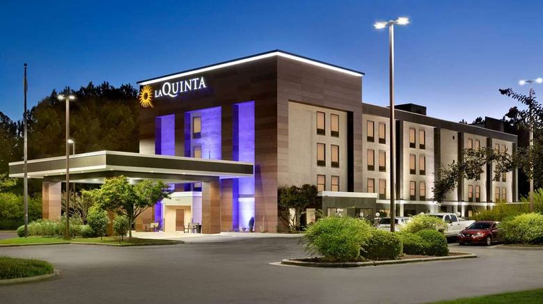 <b>La Quinta Inn Wyndham Selma/Smithfield Exterior</b>. Images powered by <a href="https://iceportal.shijigroup.com/" title="IcePortal" target="_blank">IcePortal</a>.