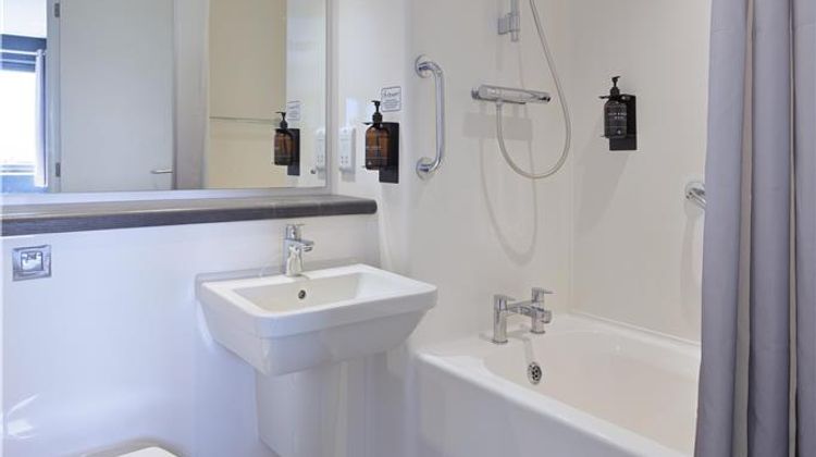 Travelodge Sittingbourne Room