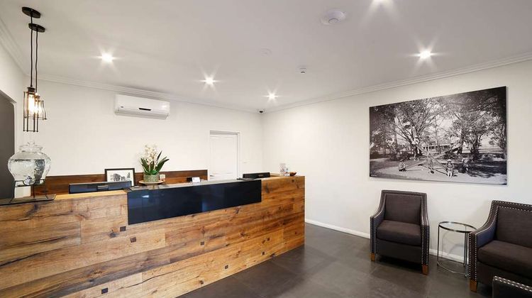 Best Western Plus Bolton on the Park Lobby