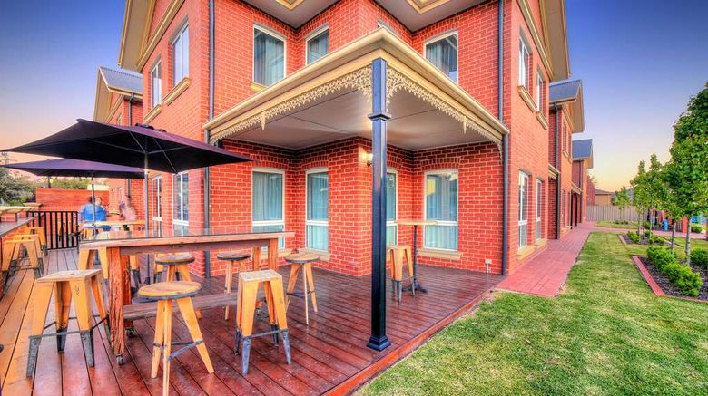 <b>Best Western Plus Bolton on the Park Restaurant</b>. Images powered by <a href="https://iceportal.shijigroup.com/" title="IcePortal" target="_blank">IcePortal</a>.