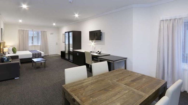 <b>Best Western Plus Bolton on the Park Suite</b>. Images powered by <a href="https://iceportal.shijigroup.com/" title="IcePortal" target="_blank">IcePortal</a>.