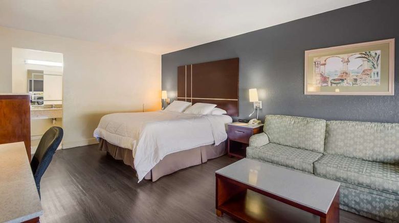 <b>SureStay Hotel Best Western Sarasota N Room</b>. Images powered by <a href="https://iceportal.shijigroup.com/" title="IcePortal" target="_blank">IcePortal</a>.