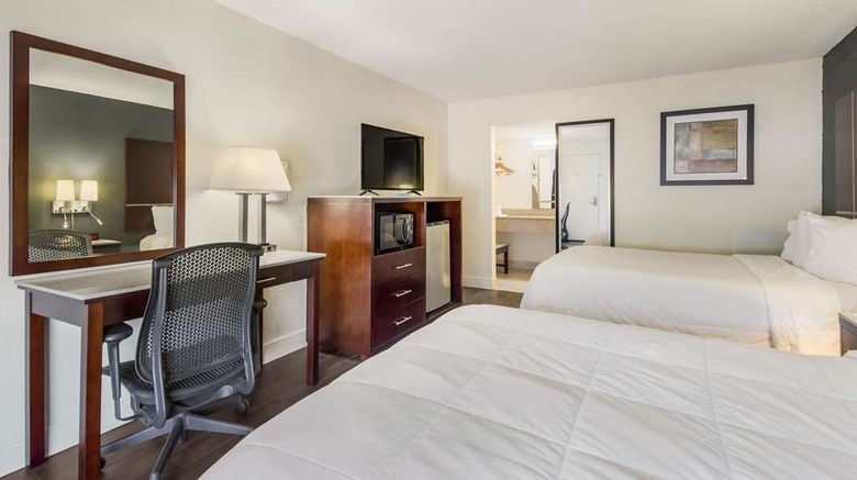 <b>SureStay Hotel Best Western Sarasota N Room</b>. Images powered by <a href="https://iceportal.shijigroup.com/" title="IcePortal" target="_blank">IcePortal</a>.