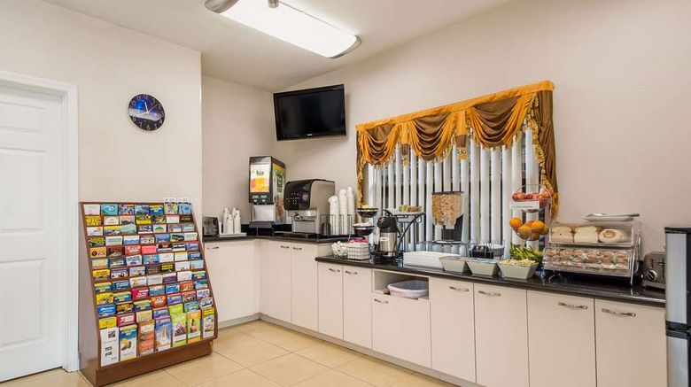 <b>SureStay Hotel Best Western Sarasota N Restaurant</b>. Images powered by <a href="https://iceportal.shijigroup.com/" title="IcePortal" target="_blank">IcePortal</a>.
