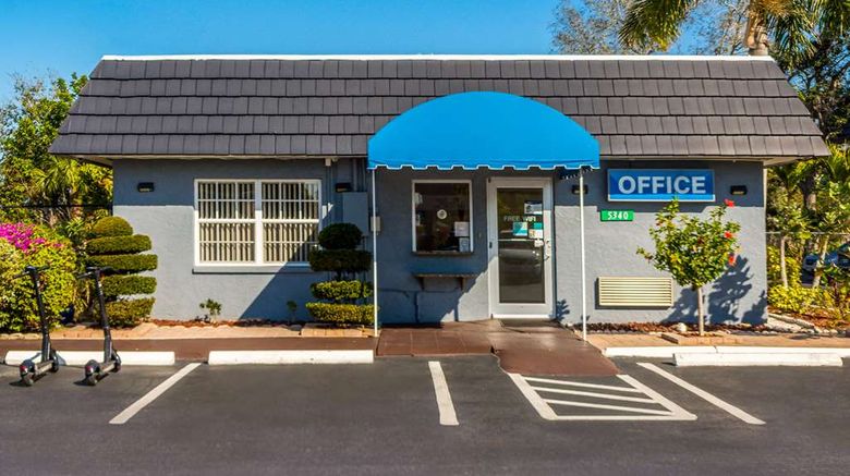 <b>SureStay Hotel Best Western Sarasota N Exterior</b>. Images powered by <a href="https://iceportal.shijigroup.com/" title="IcePortal" target="_blank">IcePortal</a>.