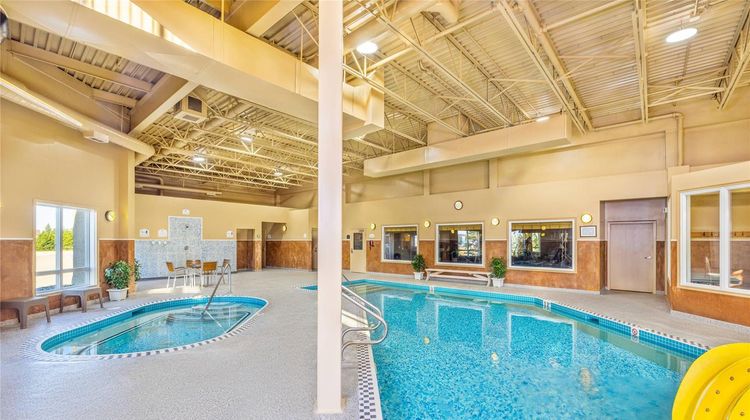Quality Inn and Suites Rimbey Pool