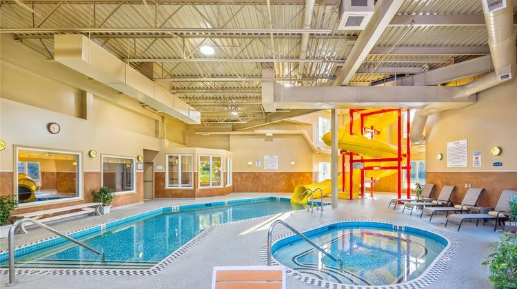 Quality Inn and Suites Rimbey Pool