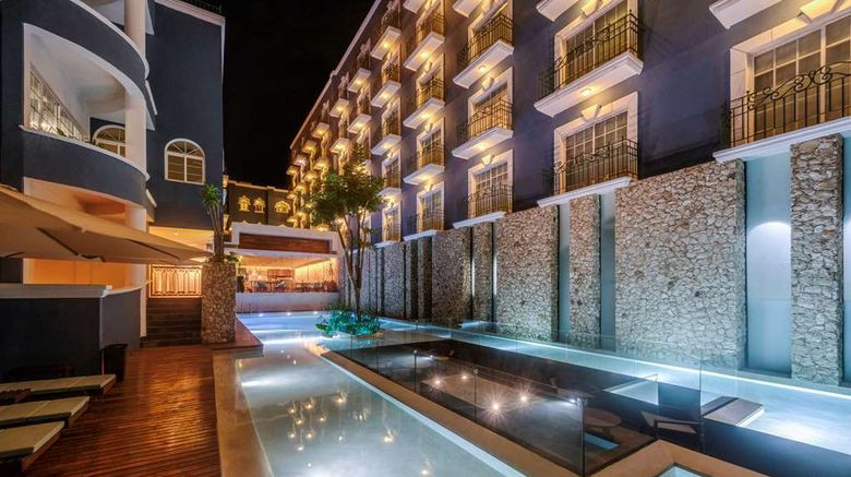 <b>Villa Mercedes, Curio Collection-Hilton Pool</b>. Images powered by <a href="https://iceportal.shijigroup.com/" title="IcePortal" target="_blank">IcePortal</a>.
