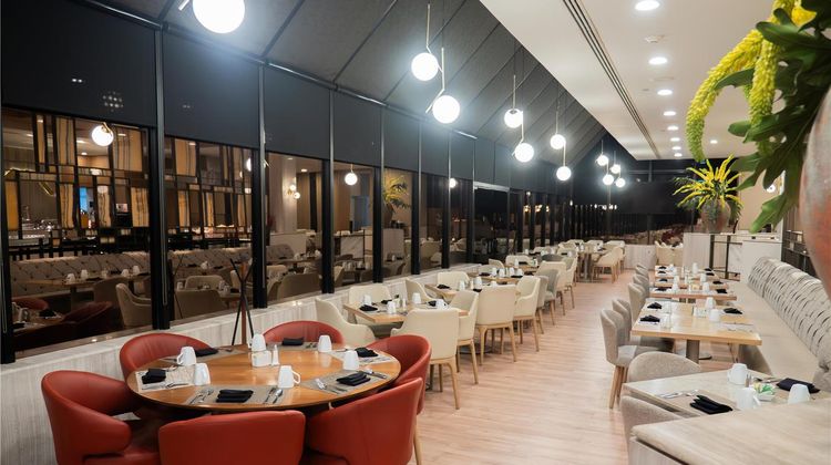 MS Milenium Monterrey, Curio Collection Restaurant