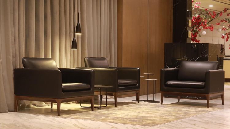 MS Milenium Monterrey, Curio Collection Lobby