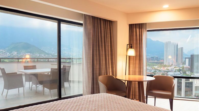 <b>MS Milenium Monterrey, Curio Collection Room</b>. Images powered by <a href="https://iceportal.shijigroup.com/" title="IcePortal" target="_blank">IcePortal</a>.