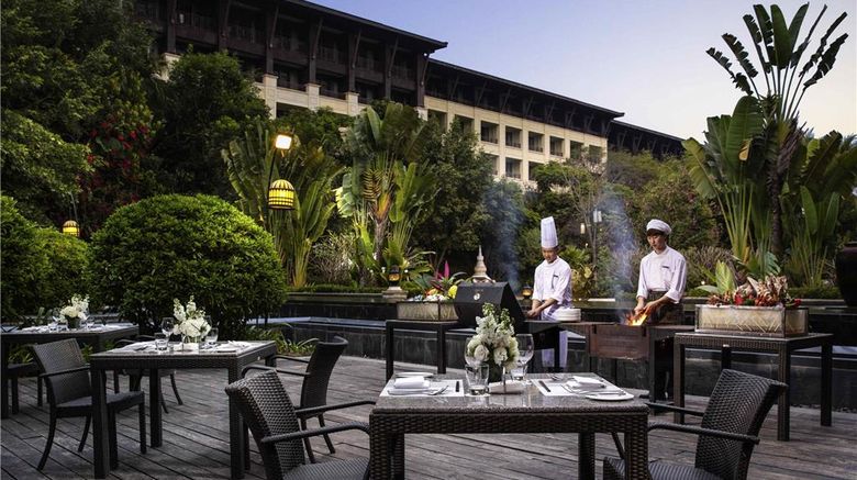<b>Pullman Resort Xishuangbanna Restaurant</b>. Images powered by <a href="https://iceportal.shijigroup.com/" title="IcePortal" target="_blank">IcePortal</a>.