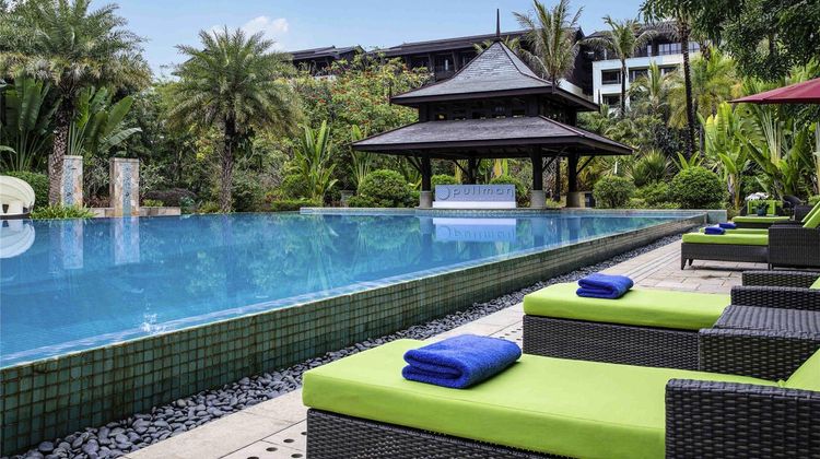 Pullman Resort Xishuangbanna Pool