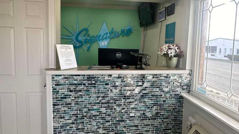 <b>Signature Inn Winnemucca Lobby</b>. Images powered by <a href="https://iceportal.shijigroup.com/" title="IcePortal" target="_blank">IcePortal</a>.