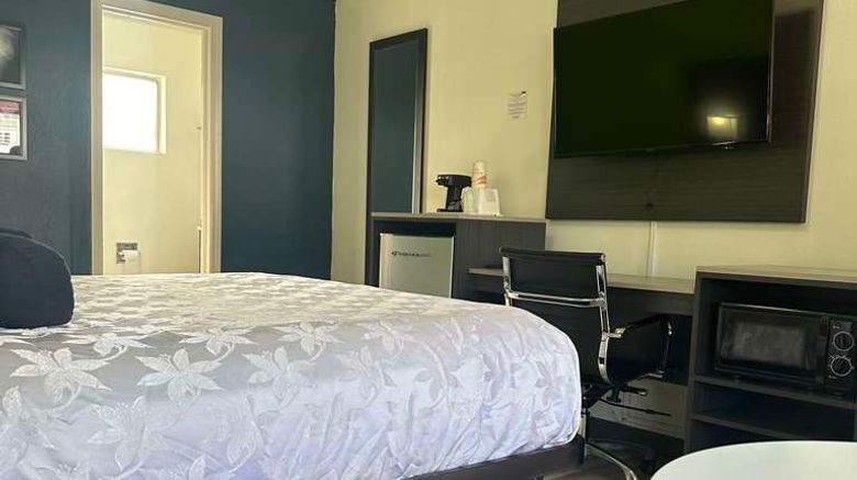 <b>Signature Inn Winnemucca Room</b>. Images powered by <a href="https://iceportal.shijigroup.com/" title="IcePortal" target="_blank">IcePortal</a>.