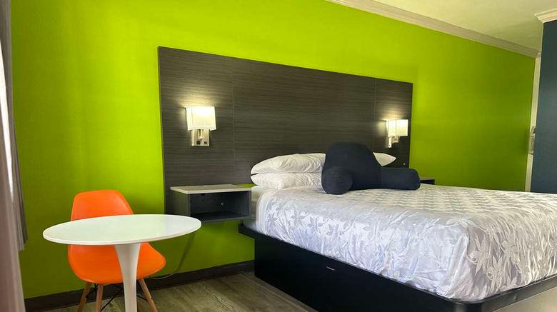 <b>Signature Inn Winnemucca Room</b>. Images powered by <a href="https://iceportal.shijigroup.com/" title="IcePortal" target="_blank">IcePortal</a>.
