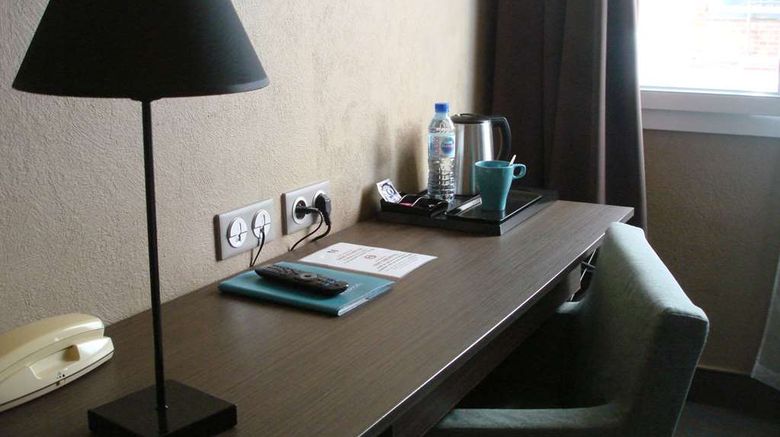 <b>Moka Hotel Room</b>. Images powered by <a href="https://iceportal.shijigroup.com/" title="IcePortal" target="_blank">IcePortal</a>.