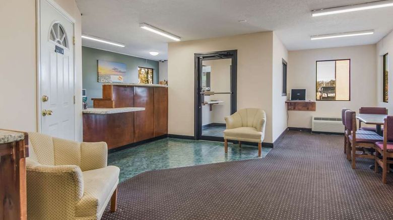 <b>Rodeway Inn and Suites East Dublin Lobby</b>. Images powered by <a href="https://iceportal.shijigroup.com/" title="IcePortal" target="_blank">IcePortal</a>.