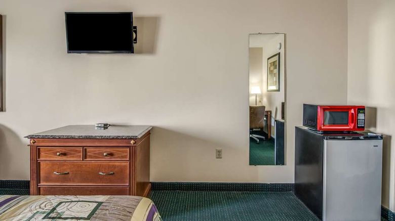 <b>Rodeway Inn and Suites East Dublin Room</b>. Images powered by <a href="https://iceportal.shijigroup.com/" title="IcePortal" target="_blank">IcePortal</a>.