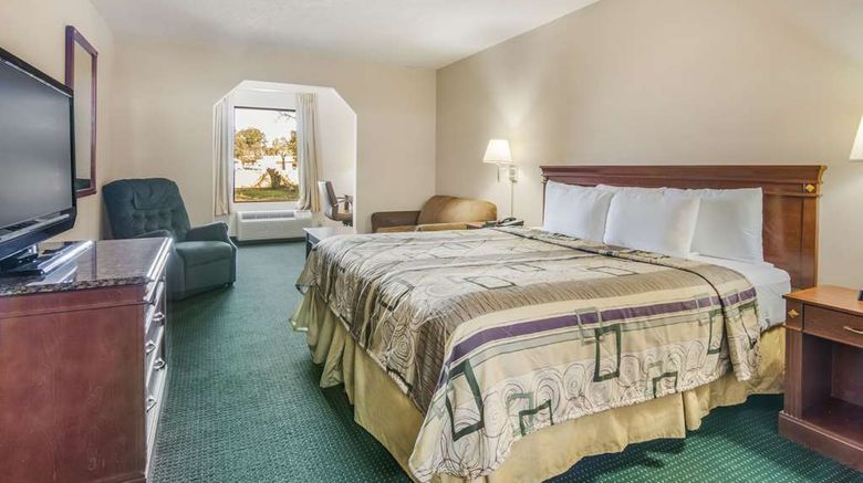 <b>Rodeway Inn and Suites East Dublin Suite</b>. Images powered by <a href="https://iceportal.shijigroup.com/" title="IcePortal" target="_blank">IcePortal</a>.