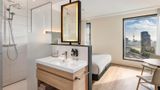 <b>INNSIDE Amsterdam Room</b>. Images powered by <a href="https://iceportal.shijigroup.com/" title="IcePortal" target="_blank">IcePortal</a>.
